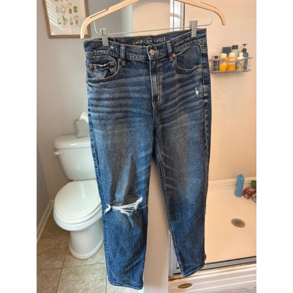 American Eagle Super High Rise Straight Jeans Size 10 Regular Distressed Raw Hem